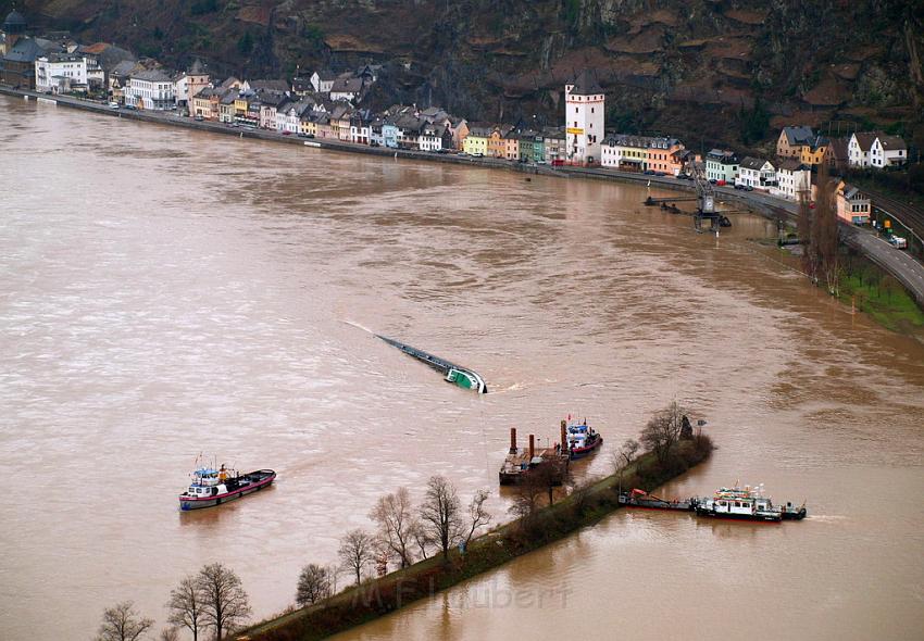 Schiff gesunken St Goarhausen Loreley P081.jpg